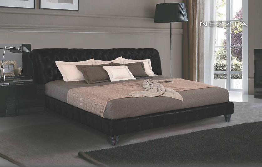 CAMA CUERO COLOR CAFÉ